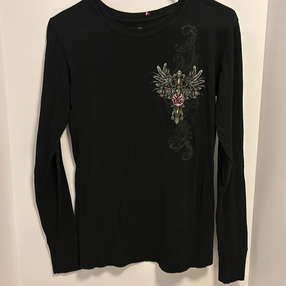 STRANDED BRAND…BLACK L/S TEE SHIRT WITH GRAPHIC DESIGN ON BACK AND ON CHEST